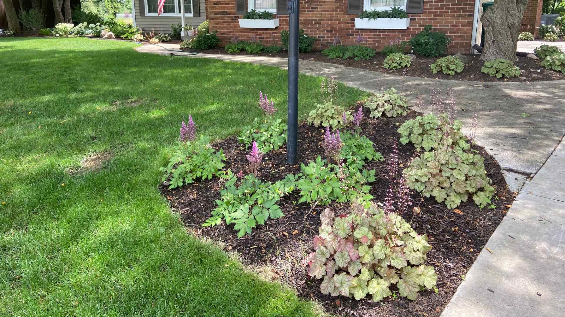 3 Easy Ways to Spruce up Your Landscape Beds This Spring